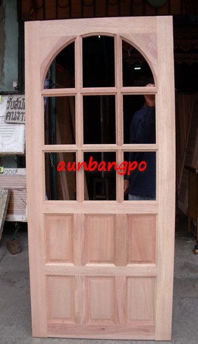 ประตูไม้เต็งแดง D2003 ขนาด 80x200ซม. (ราคาไม่รวมกระจก)ใช้ได้ทุกส่วนของตัวบาน(ราคาไม่รวมกระจก)